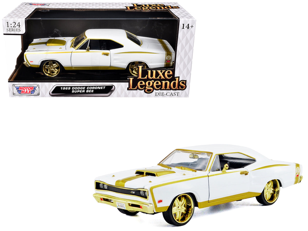 Motormax 1969 Dodge Coronet Super Bee Luxe Legends 79223W