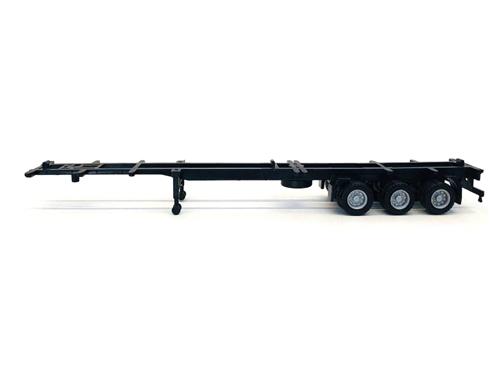 Container Chassis for 3-Axle 48ft Trailer 1/87 (HO) Plastic Model by Promotex - image 2