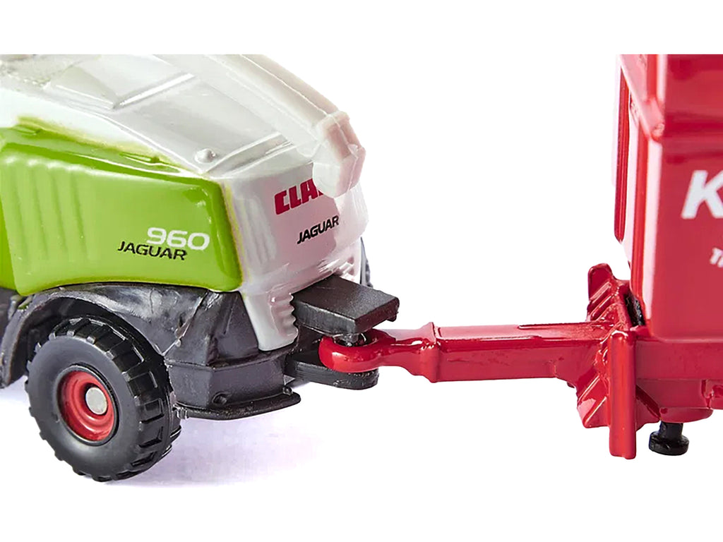 Claas 960 Jaguar Forage Harvester Green and Gray Diecast Model by Siku - image 3