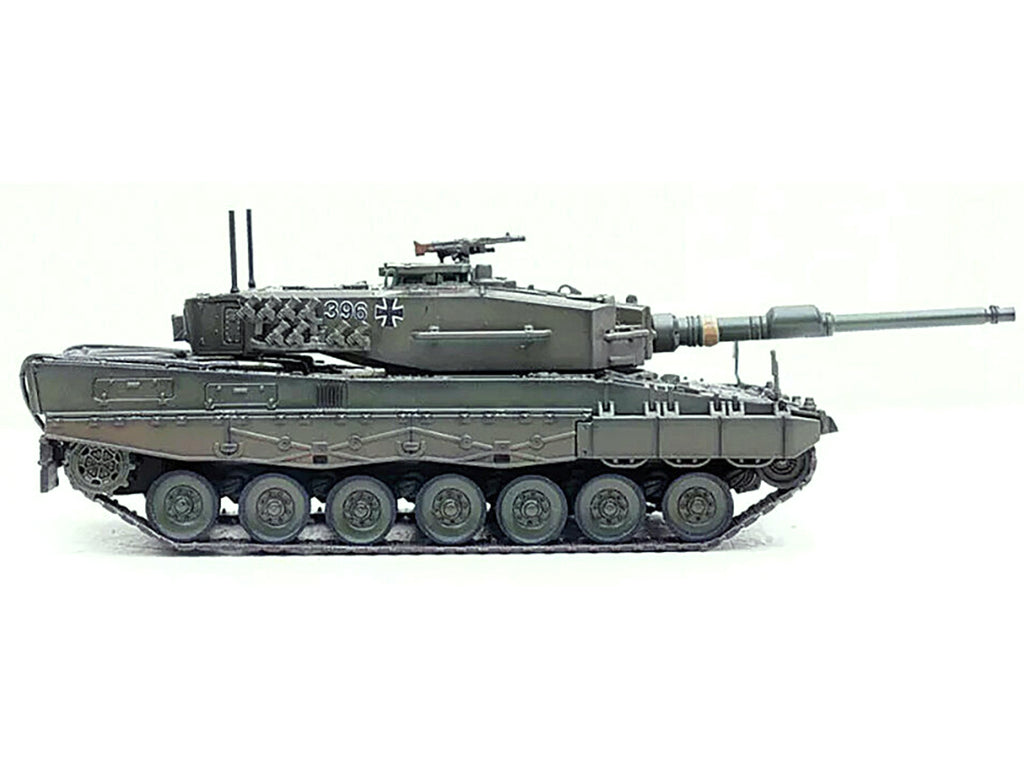 Leopard 2A4 Main Battle Tank with Snorkel "Green Camouflage" German Army "Armor Premium" Series 1/72 Diecast Model by Panzerkampf - image 4