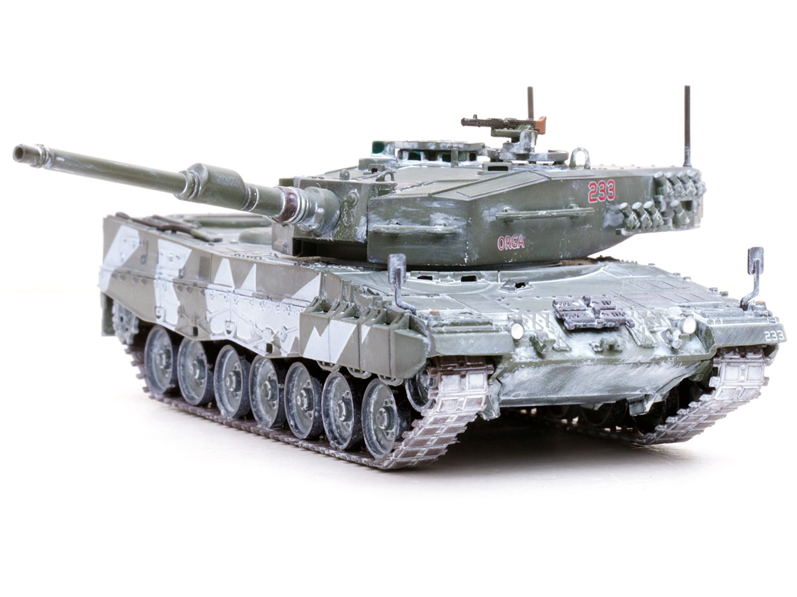 Leopard 2A4 Main Battle Tank with Snorkel "Winter Camouflage" Norwegian Army "Armor Premium" Series 1/72 Diecast Model by Panzerkampf - image 2