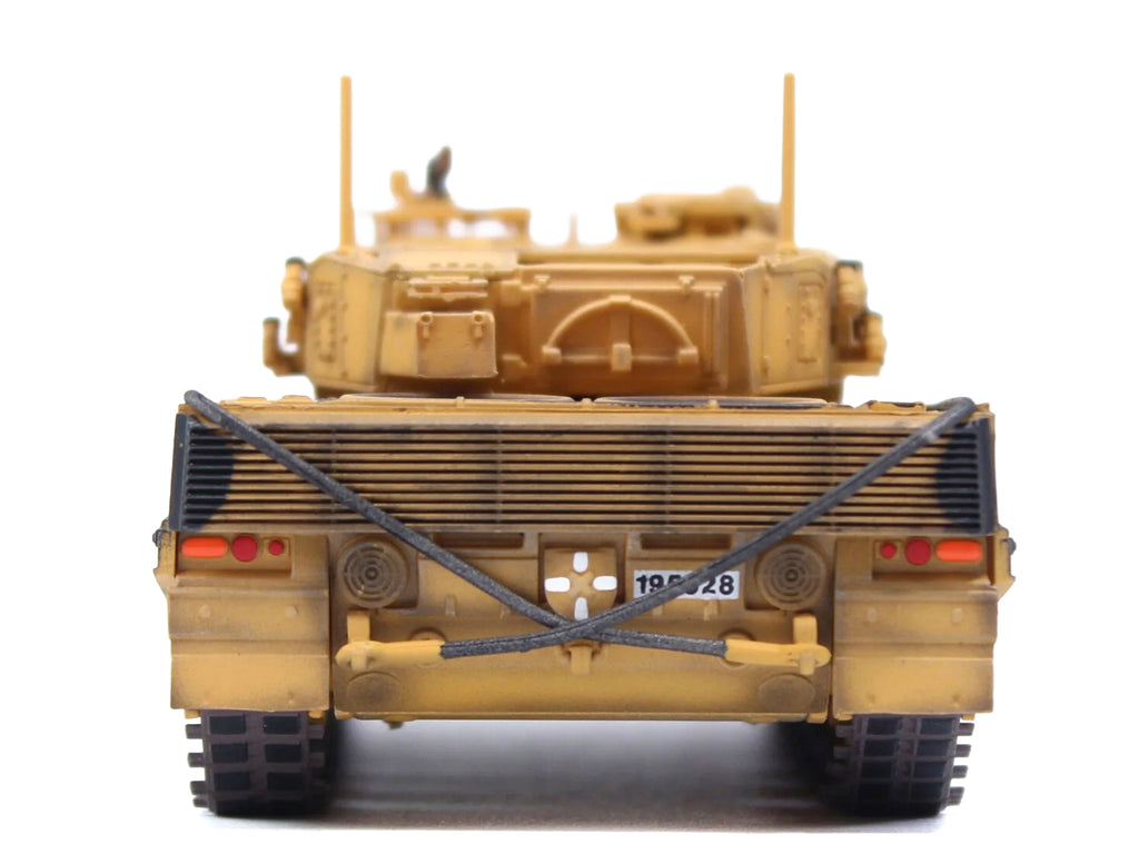 Leopard 2A4 Main Battle Tank "Desert Camouflage 2nd Cavalry Armored Brigade Turkey-Syrian Border" (2016) Turkish Army "Armor Premium" Series 1/72 Diecast Model by Panzerkampf
