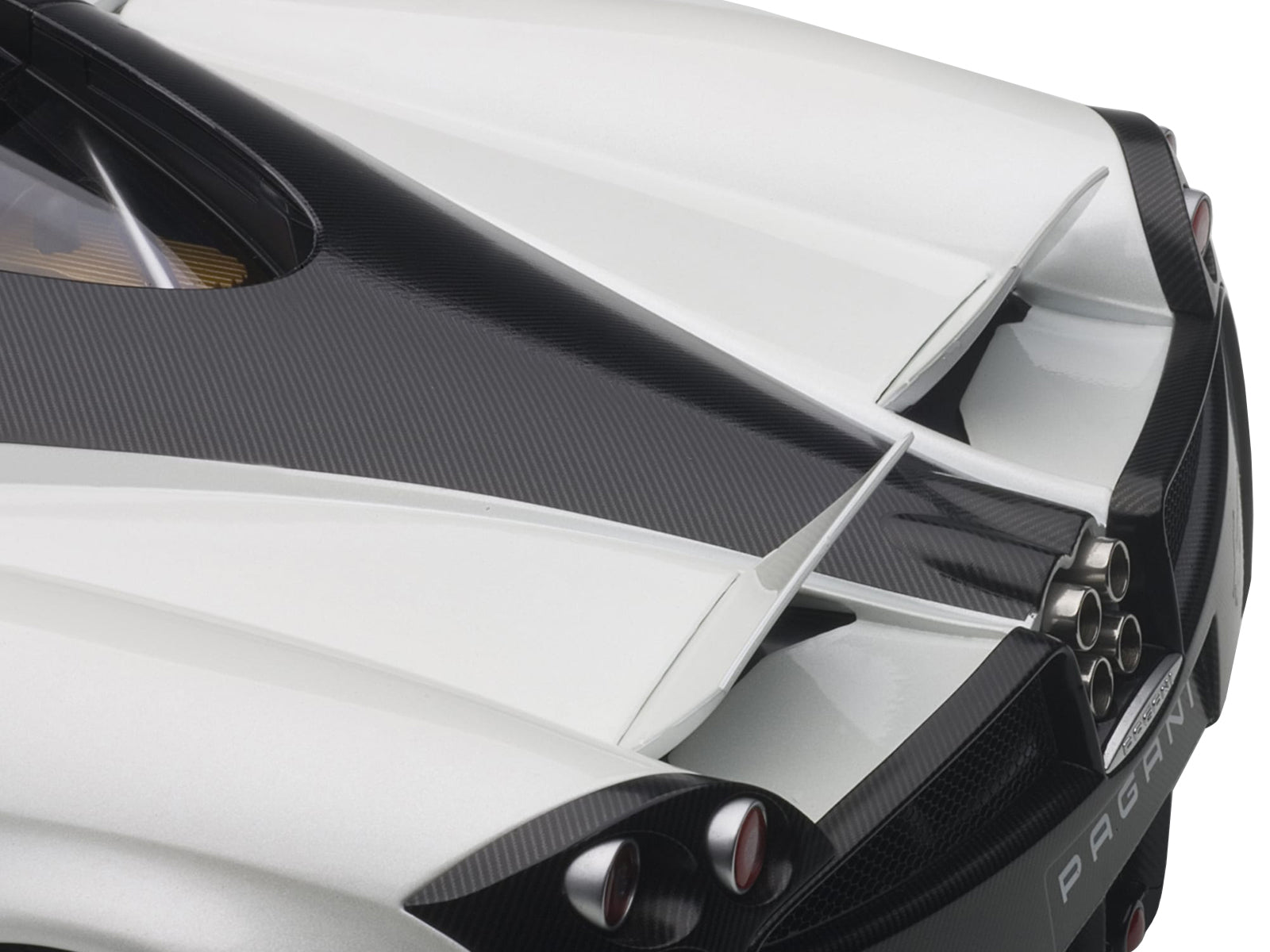 Pagani Huayra White 1/12 Model Car by Autoart - image 4