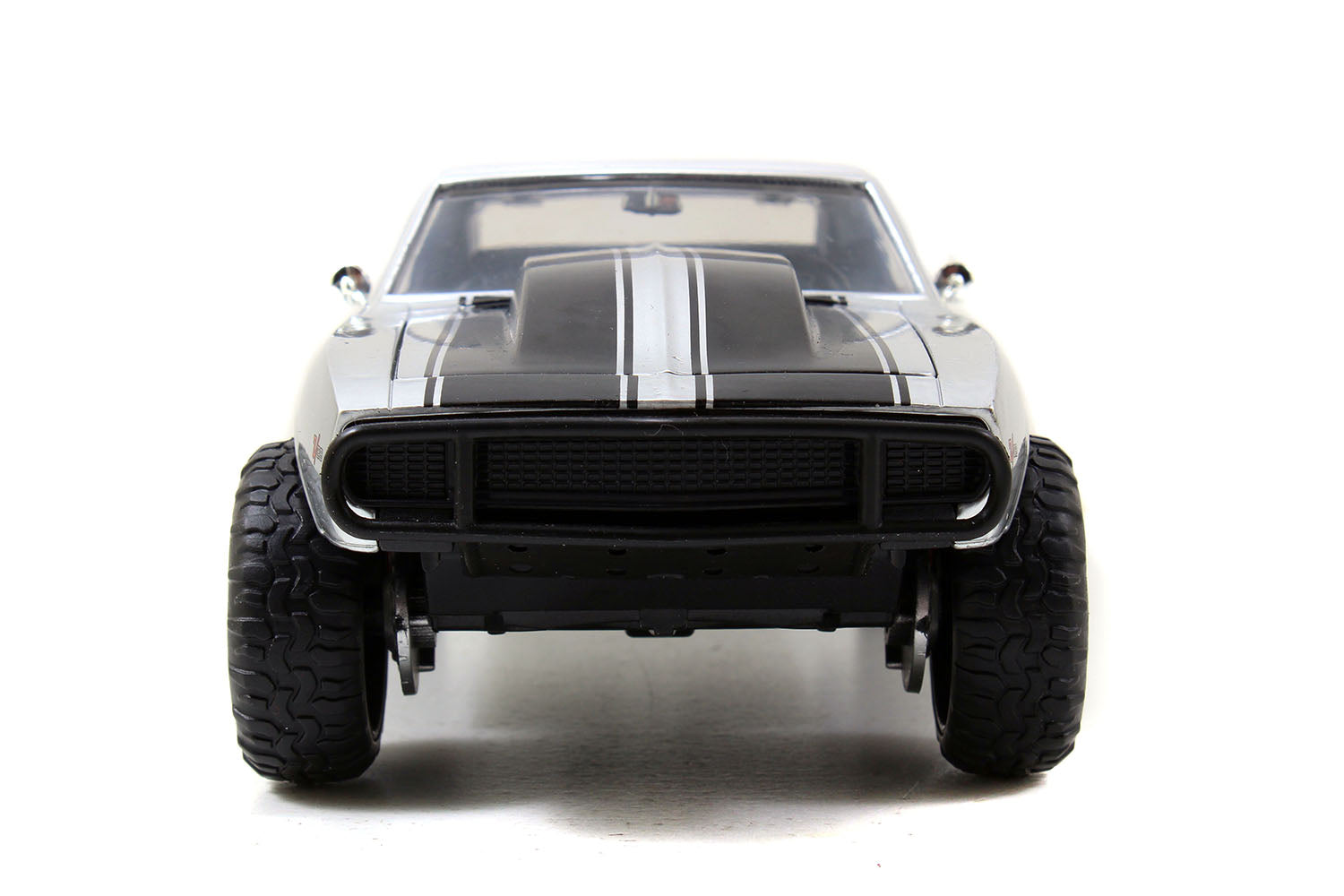 Roman's Chevrolet Camaro Z/28 Silver "Fast & Furious 7" Movie 1/24 Diecast Model Car by Jada - image 5