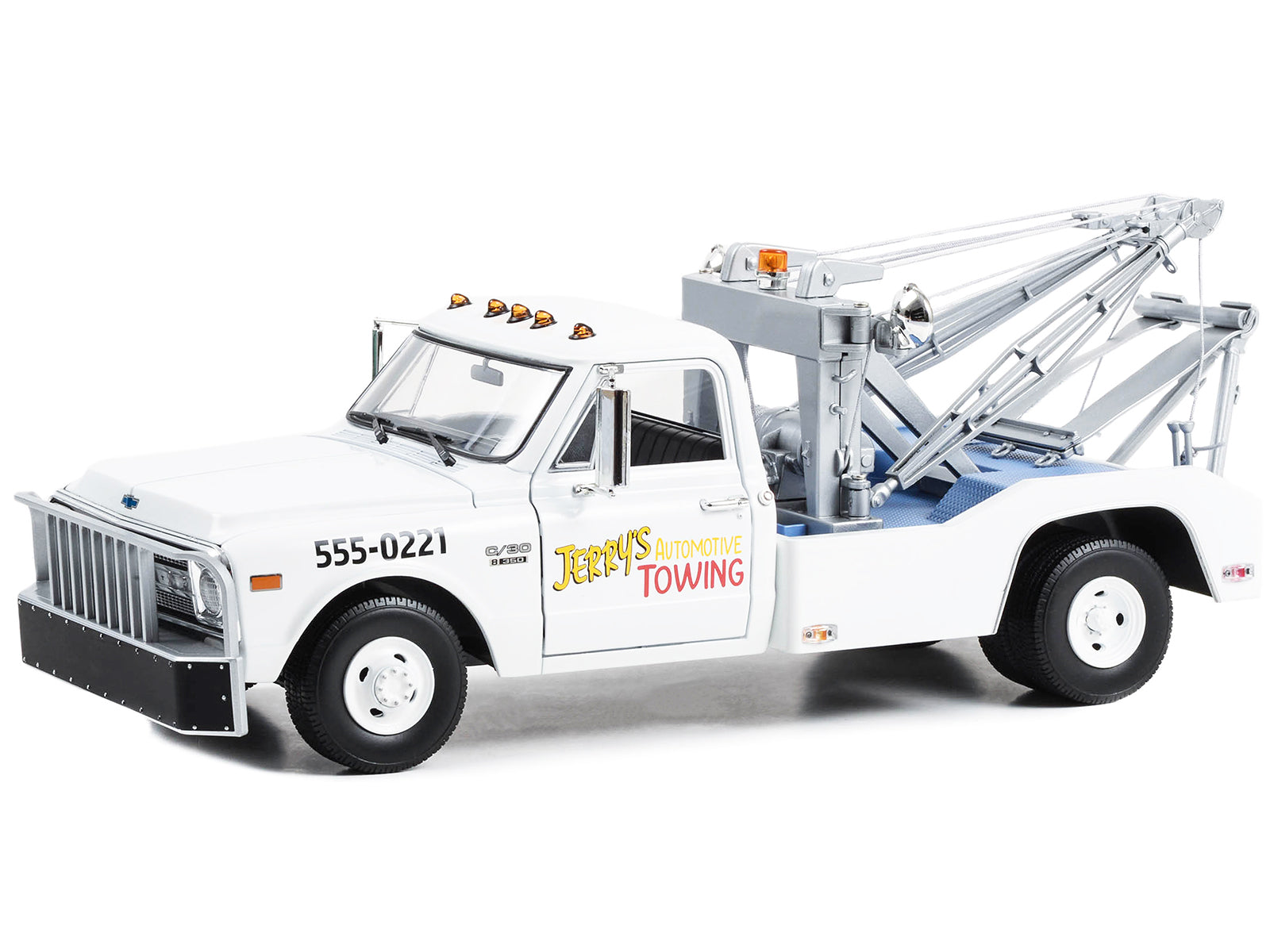 1969 Chevrolet C-30 Dually Wrecker Jerry’s Towing "Fall Guy Stuntman Association" "The Fall Guy" (1981-1986) TV Series 1/18 Diecast Model Car by Greenlight - image 2