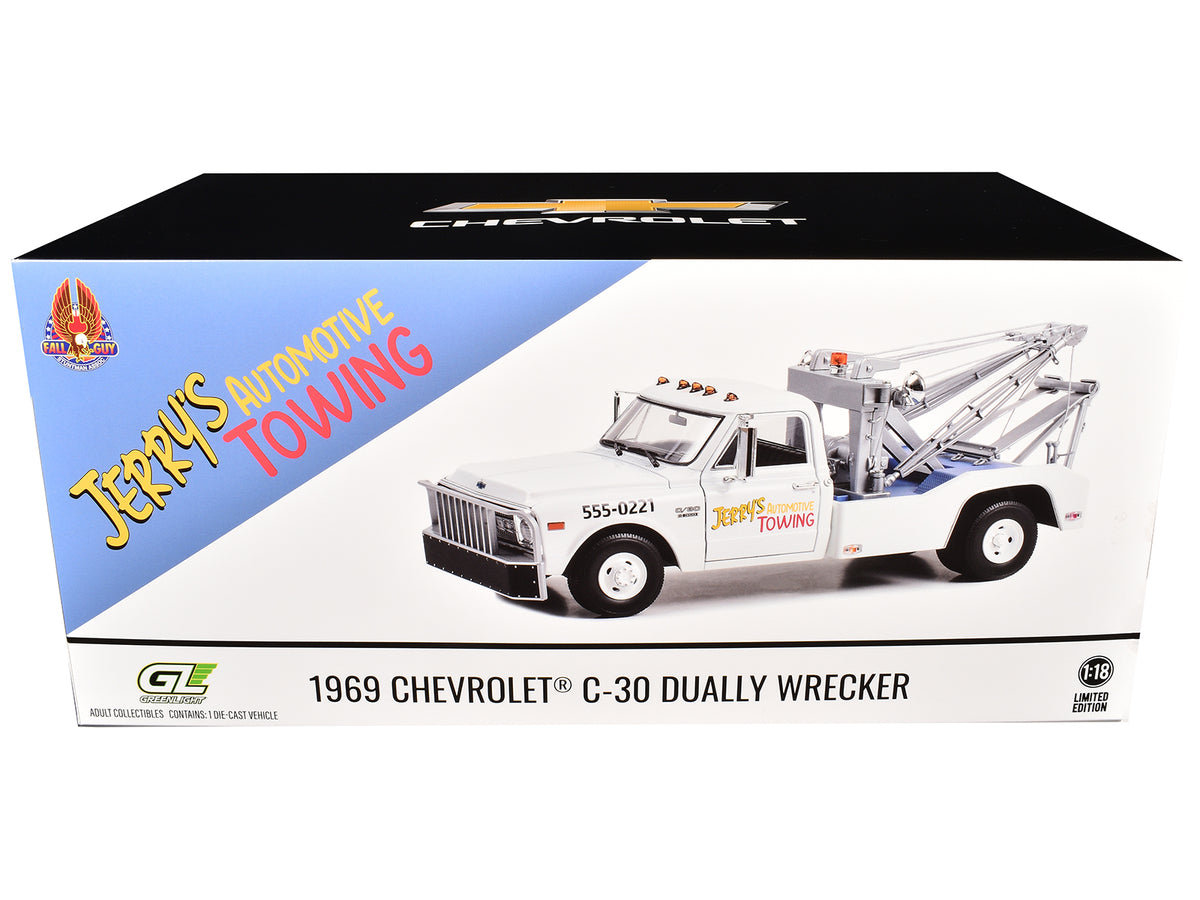 1969 Chevrolet C-30 Dually Wrecker Jerry’s Towing "Fall Guy Stuntman Association" "The Fall Guy" (1981-1986) TV Series 1/18 Diecast Model Car by Greenlight - image 3