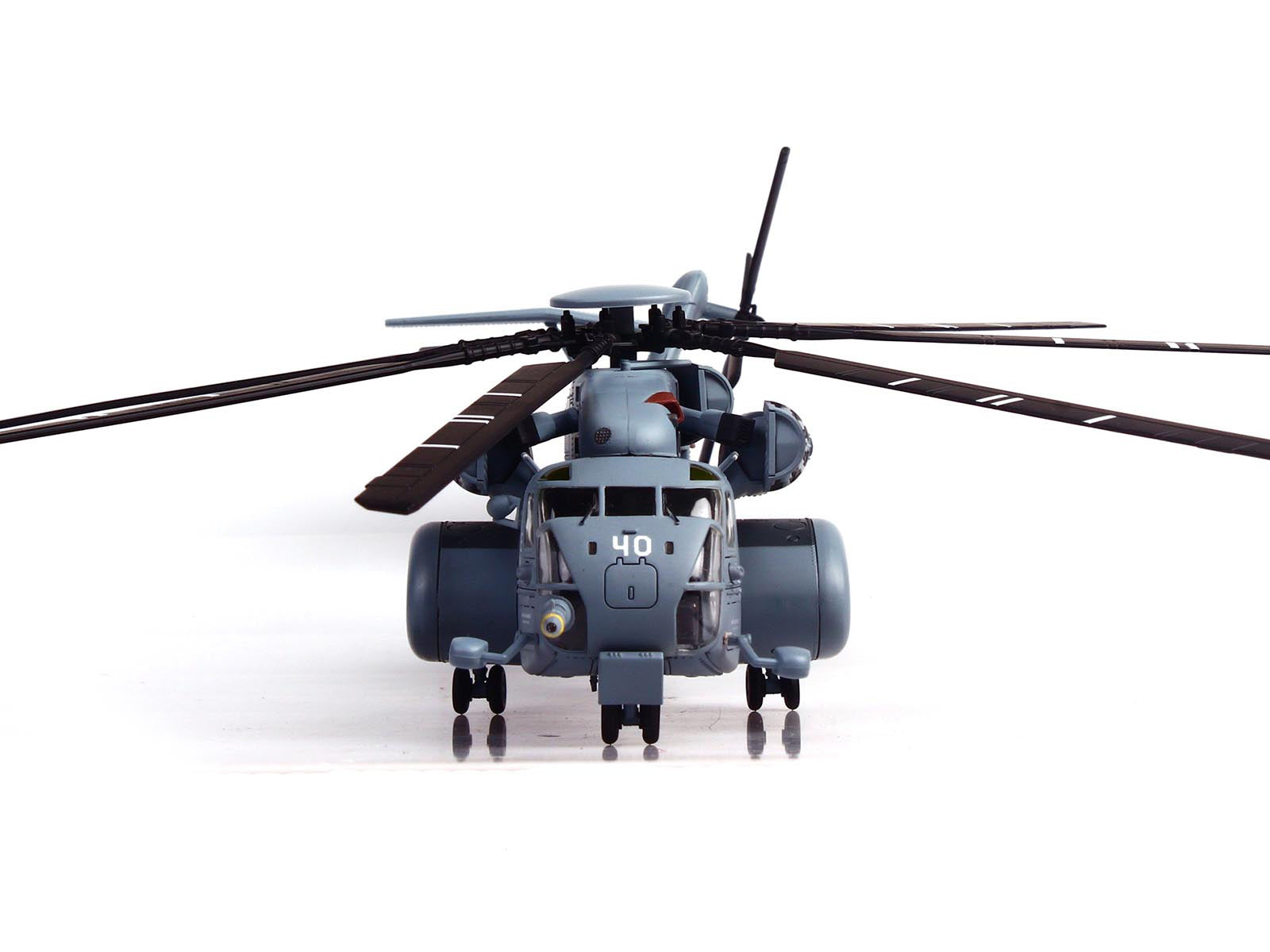 Sikorsky MH-53E Sea Dragon Helicopter "United States Navy Black Stallions Tail Number 40" Light Gray 1/72 Diecast Model by Panzerkampf - image 5