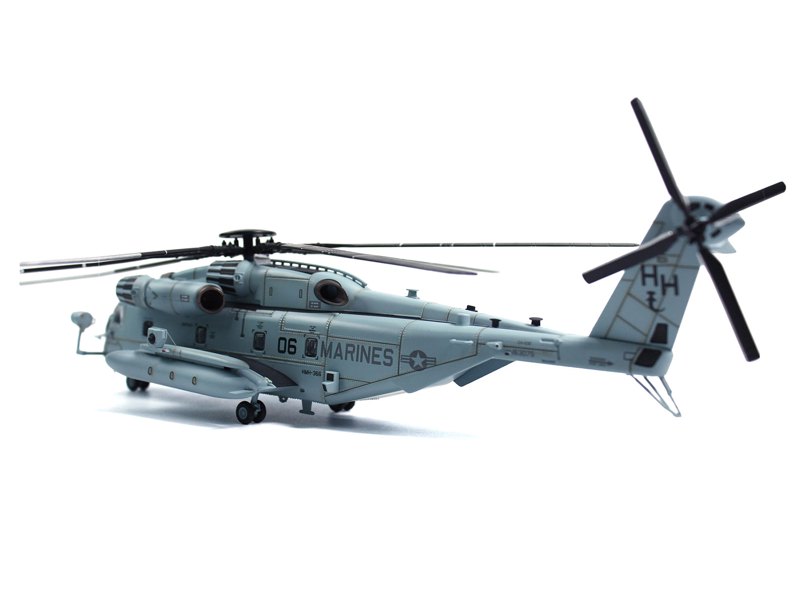 Sikorsky CH-53E Super Stallion Helicopter #06 "163075 HMH-366 Hammerheads Exercise Trident Juncture Vinnu Norway" (2018) United States Marine Corps 1/72 Diecast Model by Panzerkampf