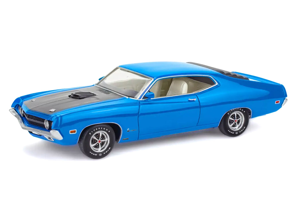 Level 4 Model Kit 1970 Ford Torino Cobra 1/25 Scale Model by Revell - image 2