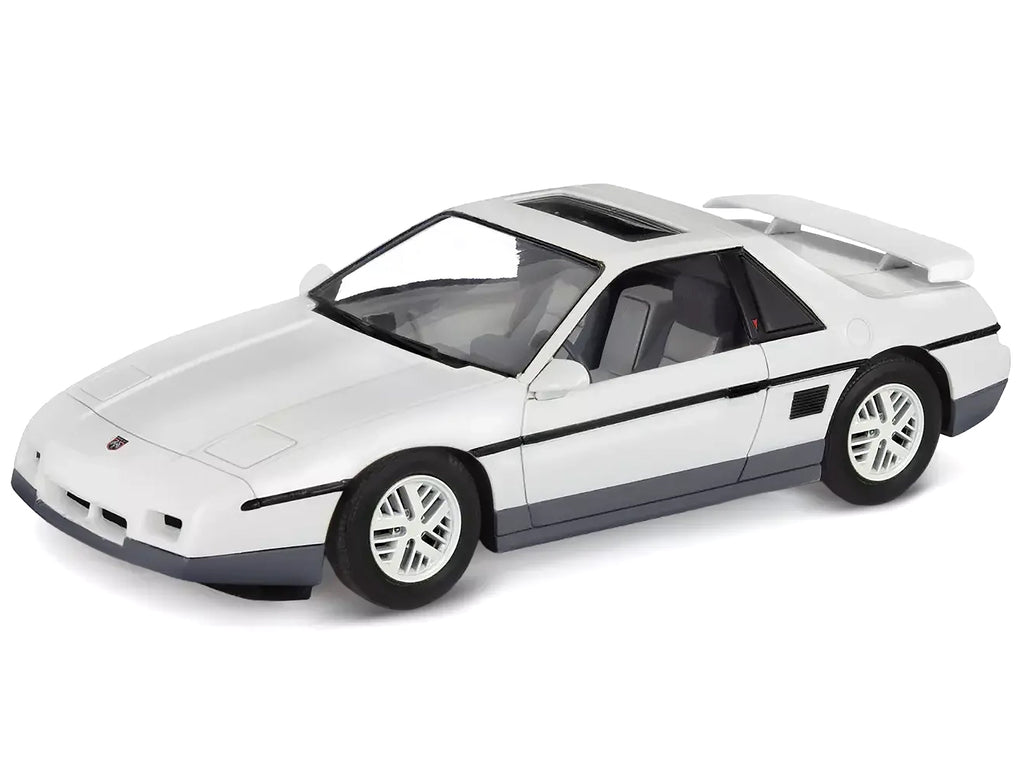 Level 4 Model Kit 1985 Pontiac Fiero GT 1/24 Scale Model by Revell - image 2