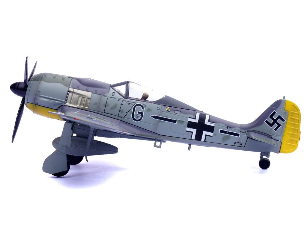 Focke-Wulf Fw 190A Aircraft "14-Victory Ace Hauptmann Wilhelm Gath Stab/JG 26 Schlageter France" (1942) German Luftwaffe 1/72 Diecast Model Airplane by Legion - image 2
