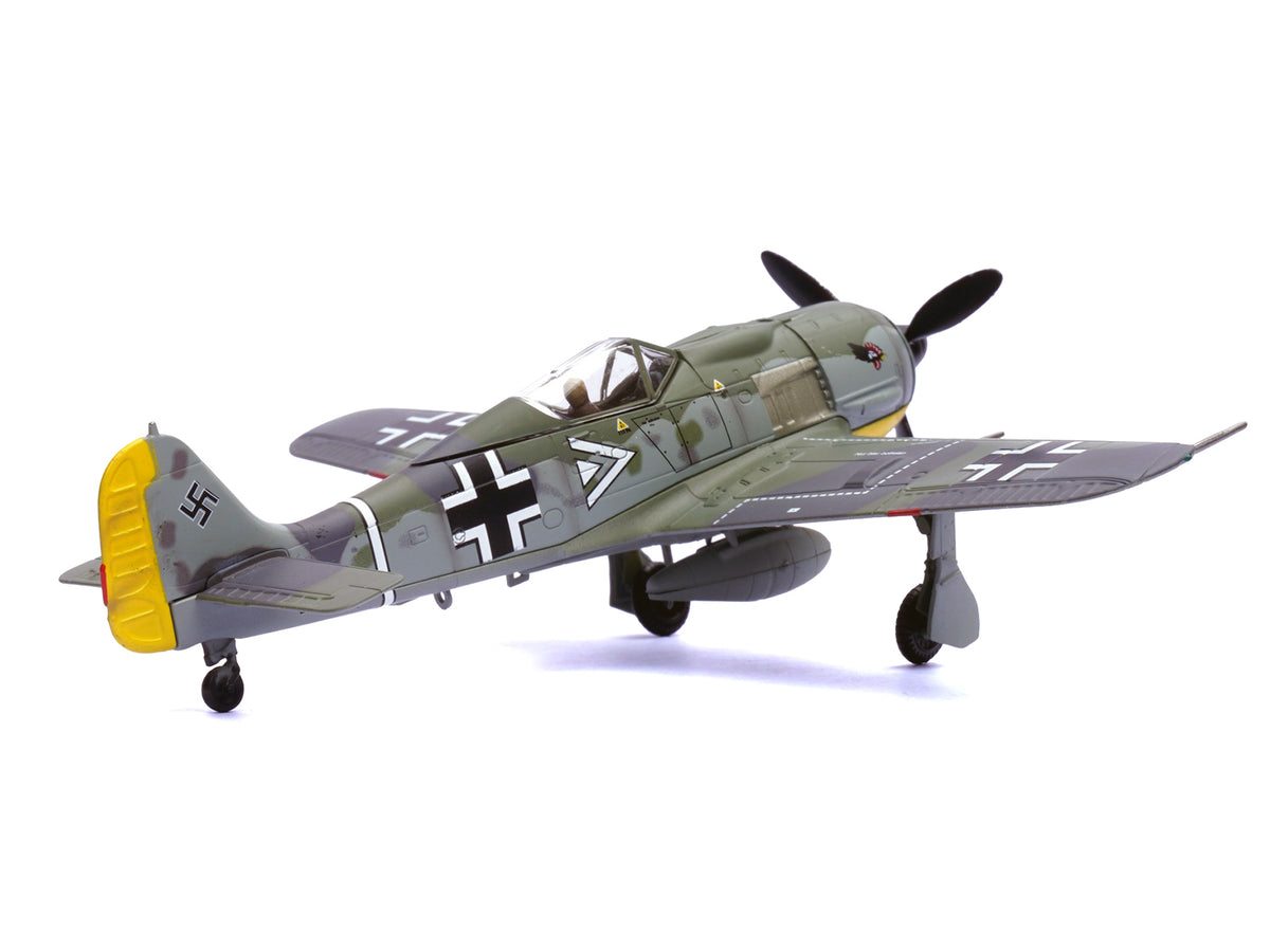 Focke-Wulf Fw 190A Aircraft "108-Victory Ace Hauptmann Hans 'Assi' Hahn Gruppenkommandeur III./JG 2 Richthofen France" (1942) German Luftwaffe 1/72 Diecast Model Airplane by Legion - image 4