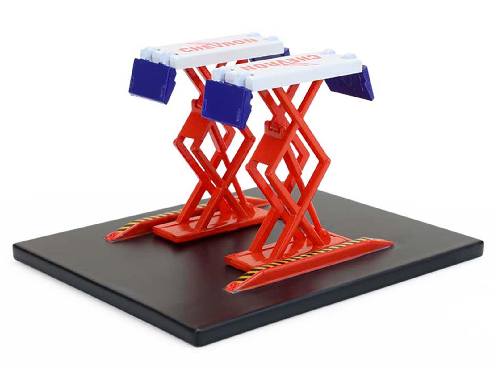 Automotive Double Scissor Lift "Chevron" White and Red "Double Scissor Lifts" Series 2 1/64 Diecast Model by Greenlight - image 2