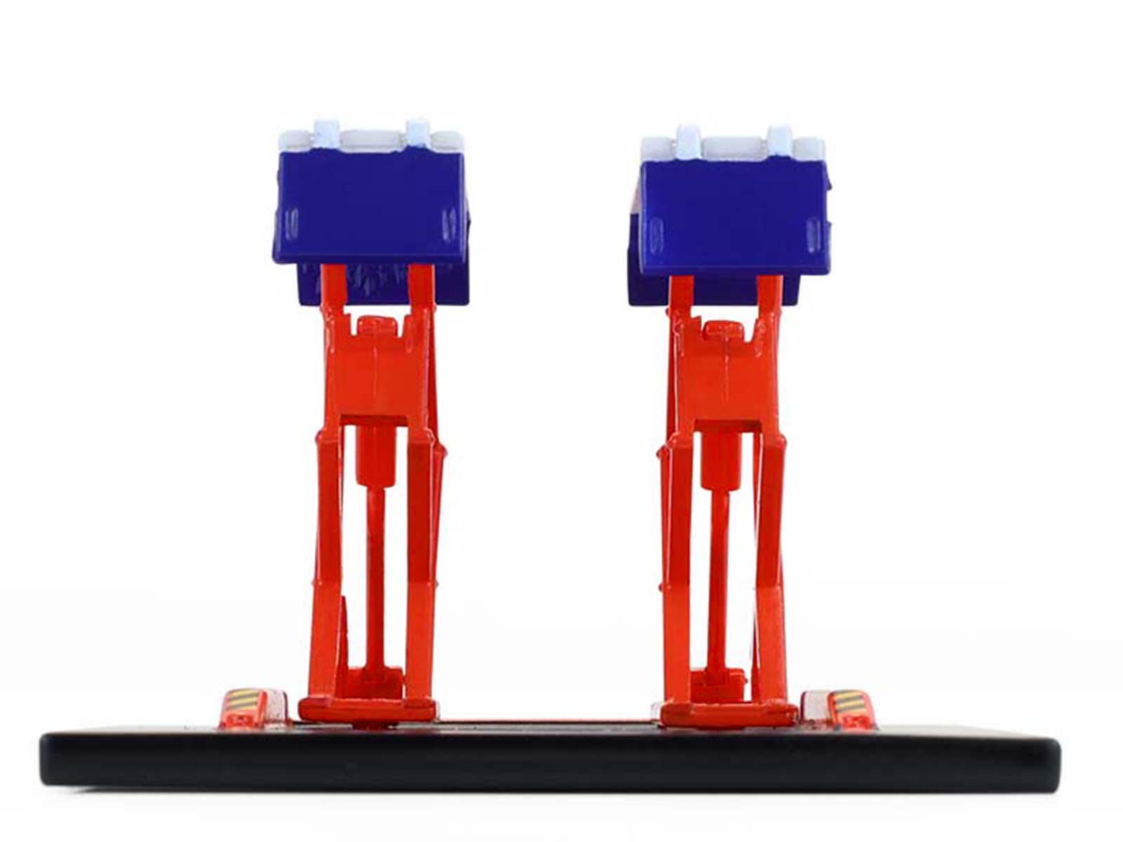 Automotive Double Scissor Lift "Chevron" White and Red "Double Scissor Lifts" Series 2 1/64 Diecast Model by Greenlight - image 5