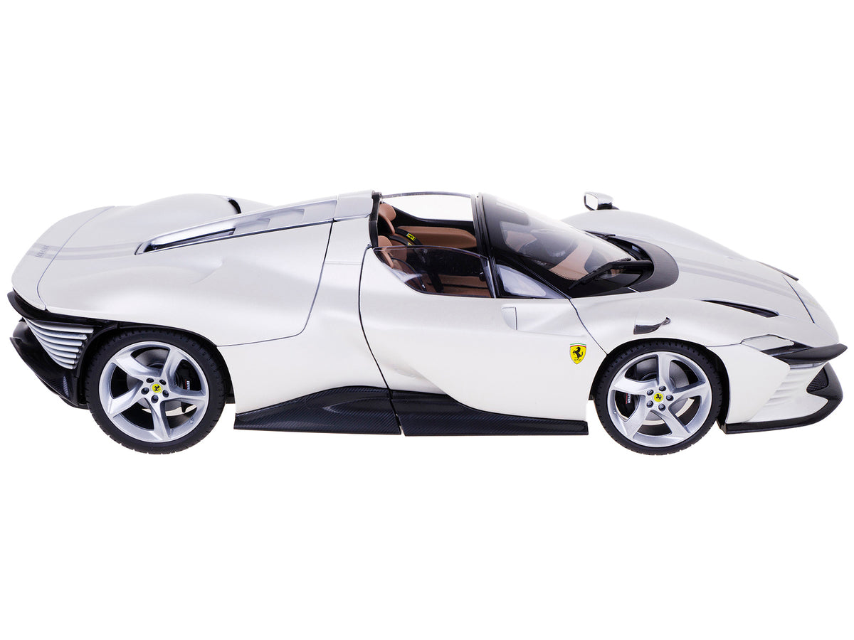 Ferrari Daytona SP3 White Metallic with Silver Stripes "Signature Series" 1/18 Diecast Model Car by Bburago - image 3