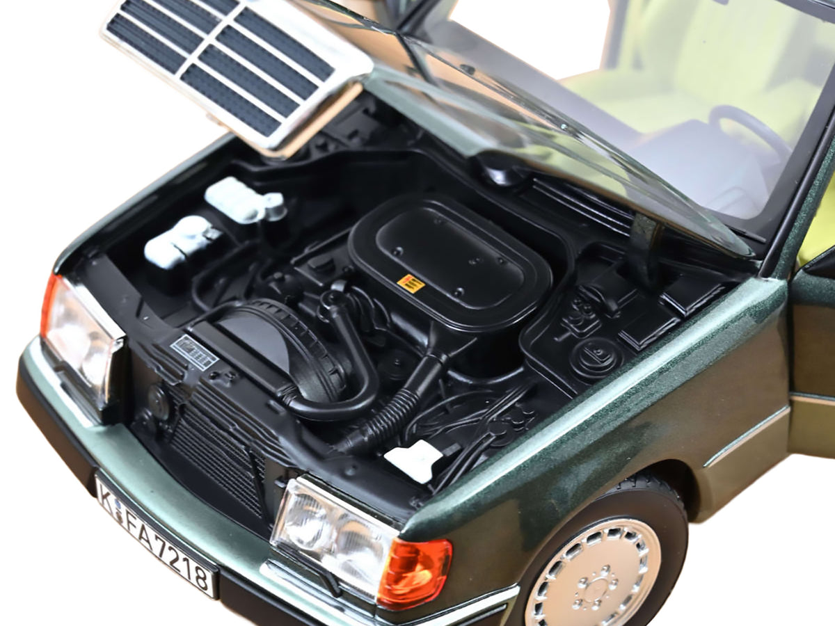 1990 Mercedes-Benz 230 E Night Green Metallic with Green Interior 1/18 Diecast Model Car by Norev - image 3