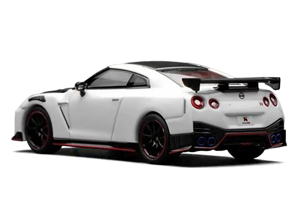 2022 Nissan GT-R Nismo (R35) RHD (Right Hand Drive) Brilliant White Pearl with Carbon Hood and Top "Senior 64" Series 1/64 Diecast Model Car by MotorHelix