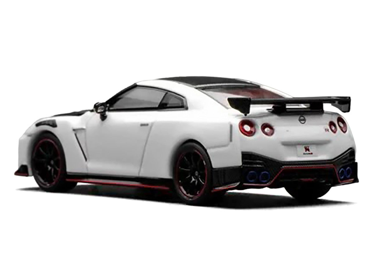 2022 Nissan GT-R Nismo (R35) RHD (Right Hand Drive) Brilliant White Pearl with Carbon Hood and Top "Senior 64" Series 1/64 Diecast Model Car by MotorHelix