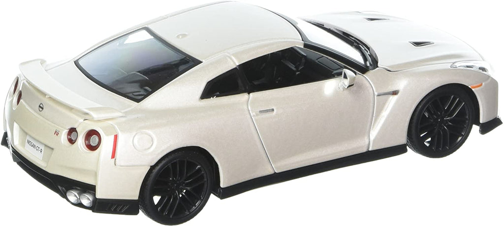 2017 Nissan GT-R R35 White 1/24 Diecast Model Car by Bburago - image 3