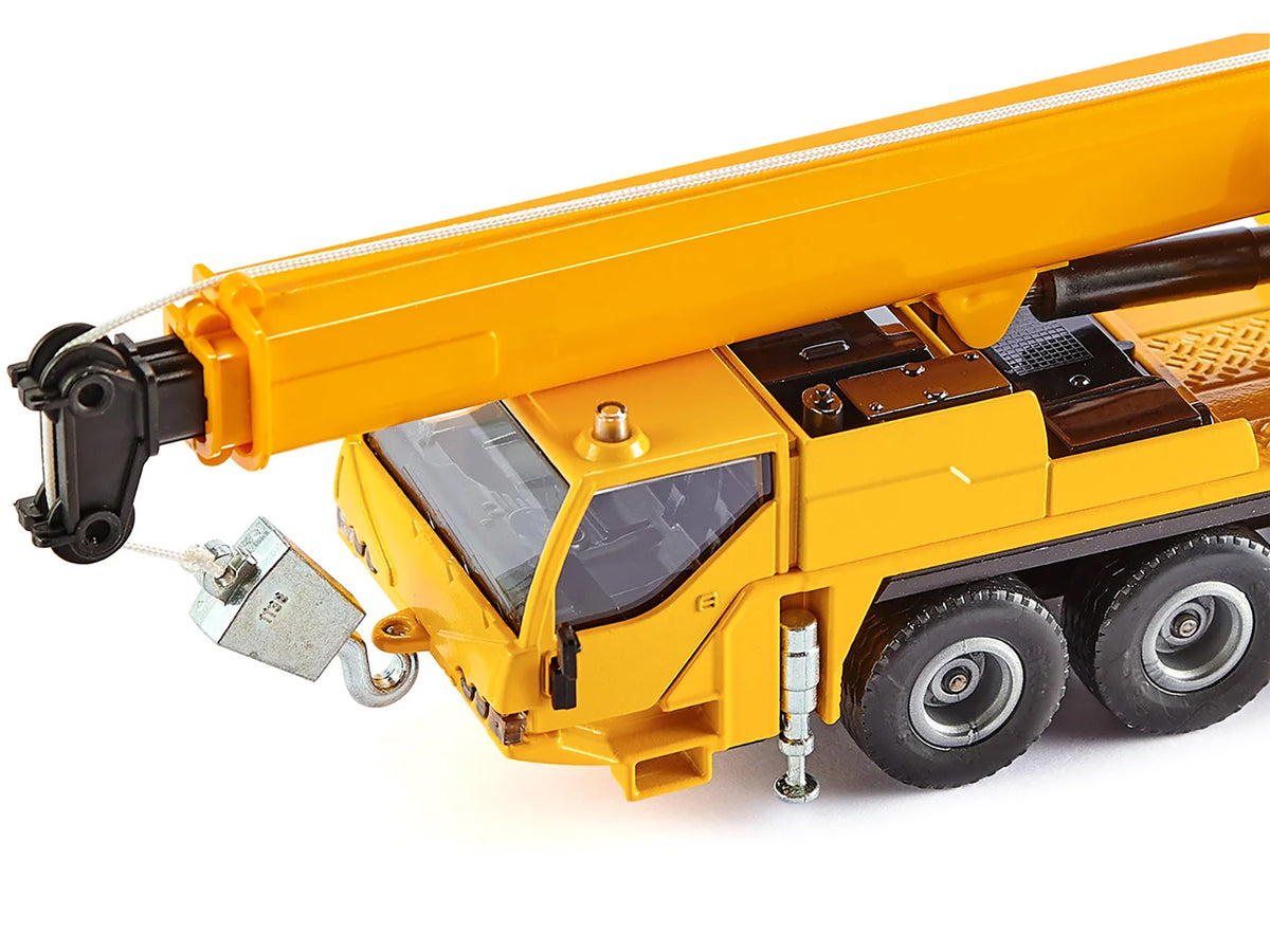 Mobile Crane Yellow 1/55 Diecast Model by Siku - image 4
