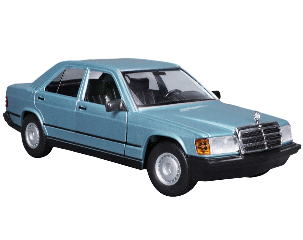 Mercedes-Benz 190 E 2.6 Blue Metallic 1/24 Diecast Model Car by Bburago - image 2