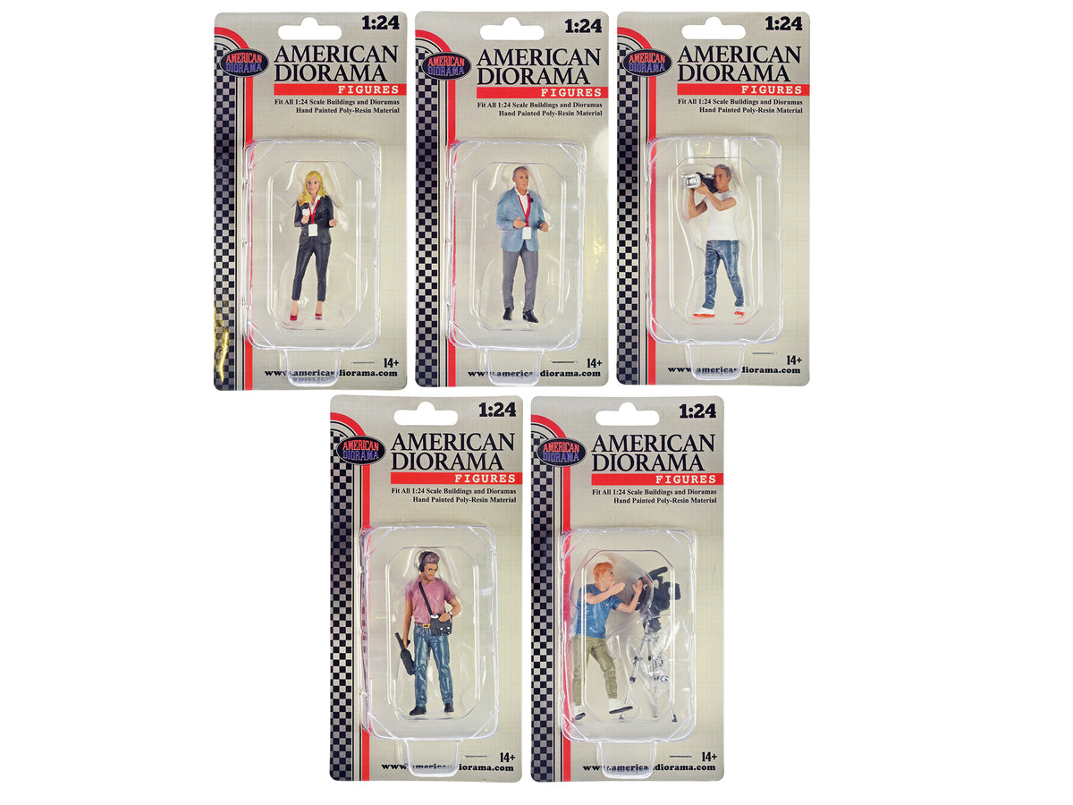 "On-Air" 6 piece Figures and Accessory Set for 1/24 Scale Models by American Diorama - image 3