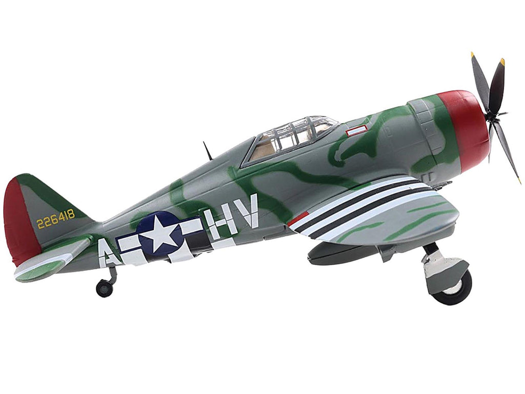 Republic P-47 Thunderbolt Fighter Aircraft "Lt. Col. Francis S. "Gabby" Gabreski" United States Army Air Forces 1/72 Diecast Model by Militaria Die Cast - image 2