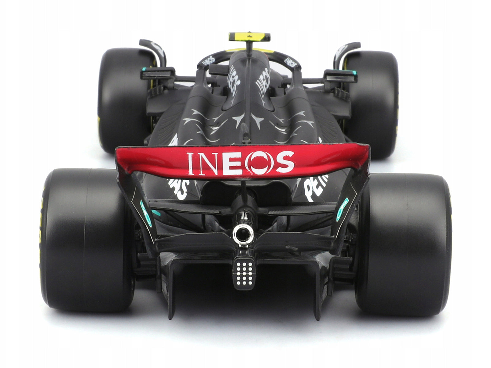 Mercedes-AMG F1 W14 E Performance #44 Lewis Hamilton "Petronas" Formula One F1 "World Championship" (2023) with Driver Figure "Race" Series 1/24 Diecast Model Car by Bburago - image 4
