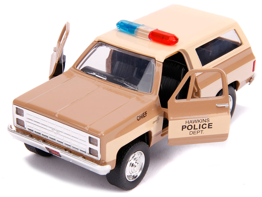 Hopper's Chevrolet Blazer "Hawkins Police Dept." "Stranger Things" (2016) TV Series "Hollywood Rides" 1/32 Diecast Model Car by Jada - image 3