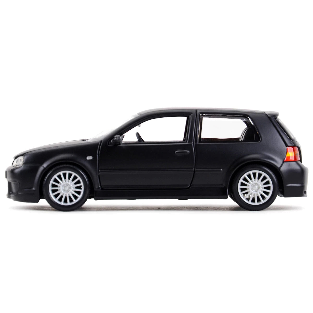 Volkswagen Golf R32 Matt Black "Special Edition" Series 1/24 Diecast Model Car by Maisto - image 3