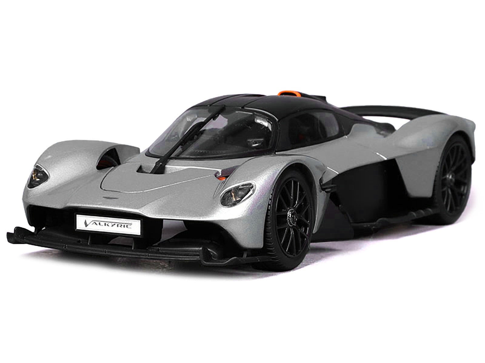 Aston Martin Valkyrie Silver Metallic with Matt Black Top "Special Edition" Series 1/18 Diecast Model Car by Maisto - image 2