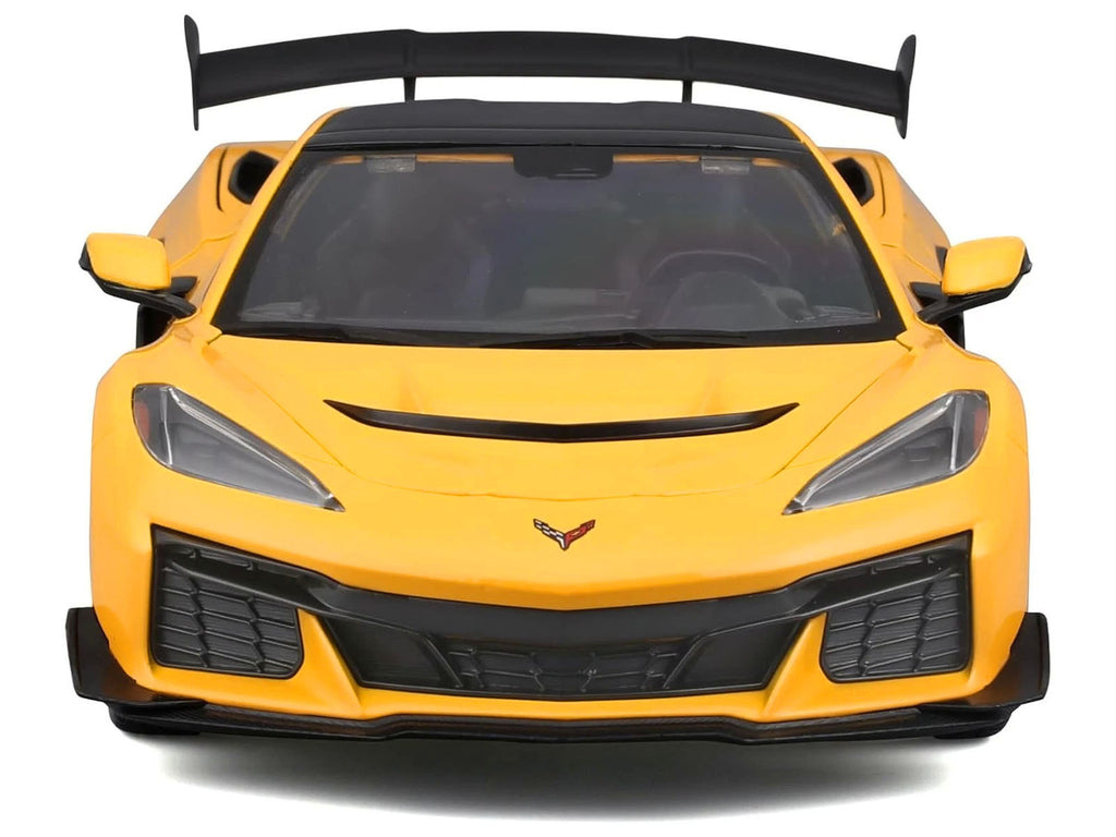 Chevrolet Corvette ZR1 Coupe Yellow with Carbon Top "Special Edition" Series 1/18 Diecast Model Car by Maisto