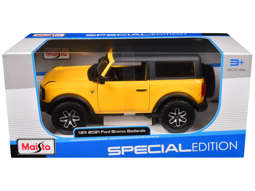 2021 Ford Bronco Badlands Yellow with Black Top "Special Edition" 1/24 Diecast Model Car by Maisto - image 3