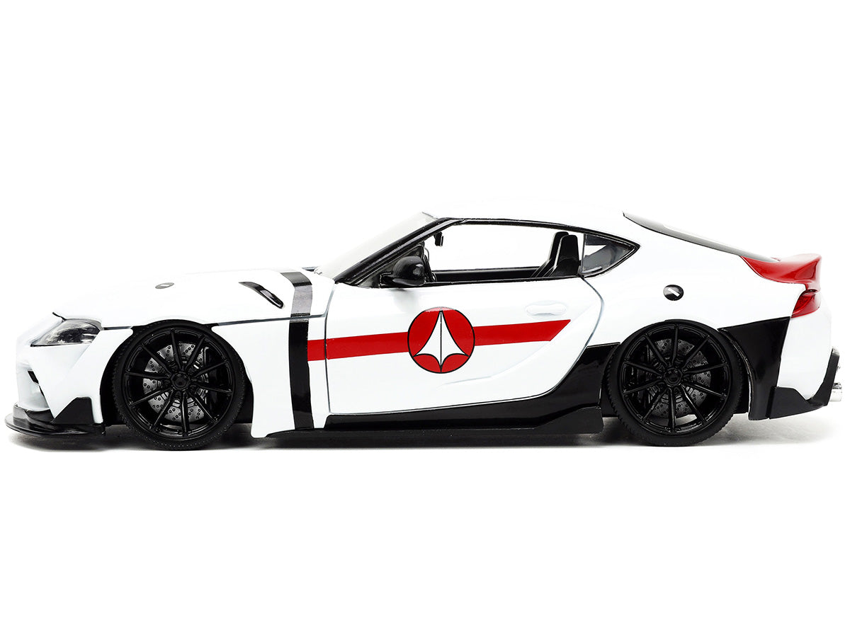 2020 Toyota Supra White and Rick Hunter Diecast Figurine "Robotech" "Hollywood Rides" Series 1/24 Diecast Model Car by Jada - image 3