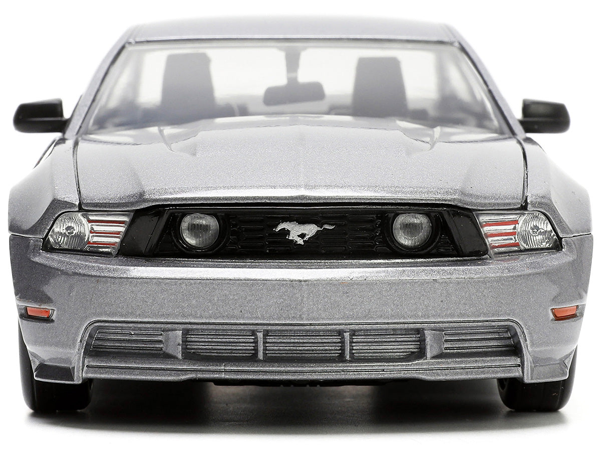 2010 Ford Mustang GT Gray Metallic with Flames "Ford Motor Company" "Bigtime Muscle" Series 1/24 Diecast Model Car by Jada - image 4