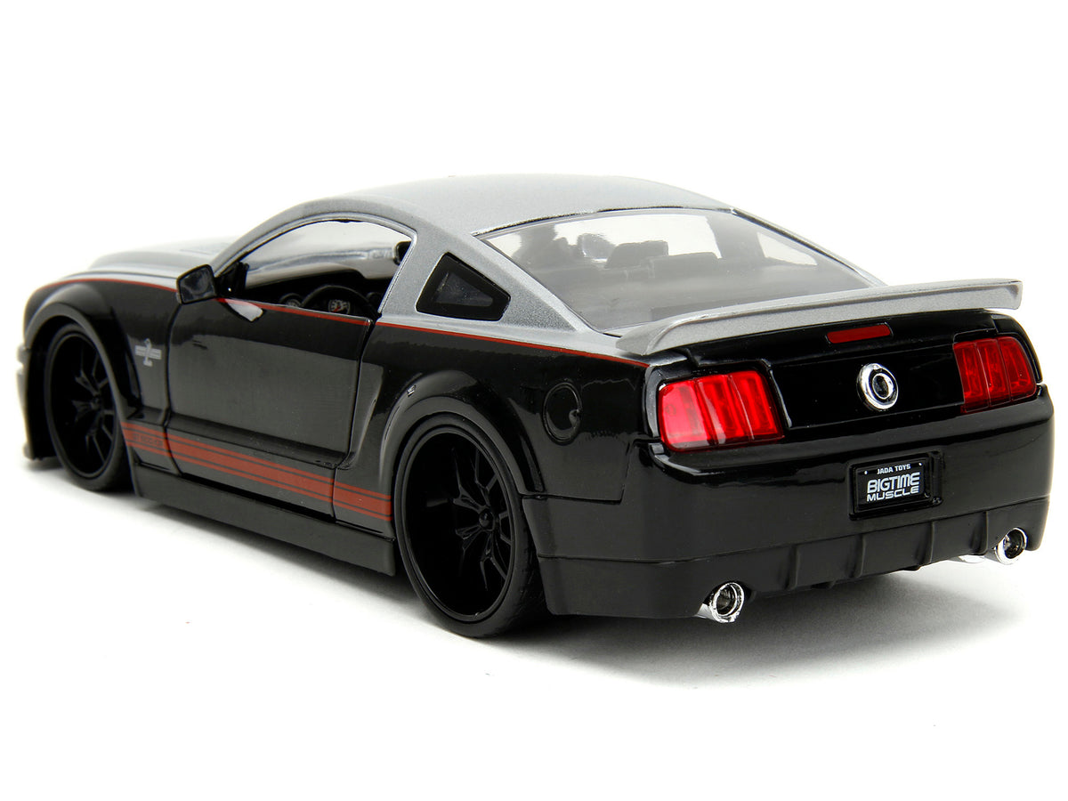 2008 Ford Shelby Mustang GT-500KR Silver and Black with Red Stripes "Bigtime Muscle" Series 1/24 Diecast Model Car by Jada - image 5