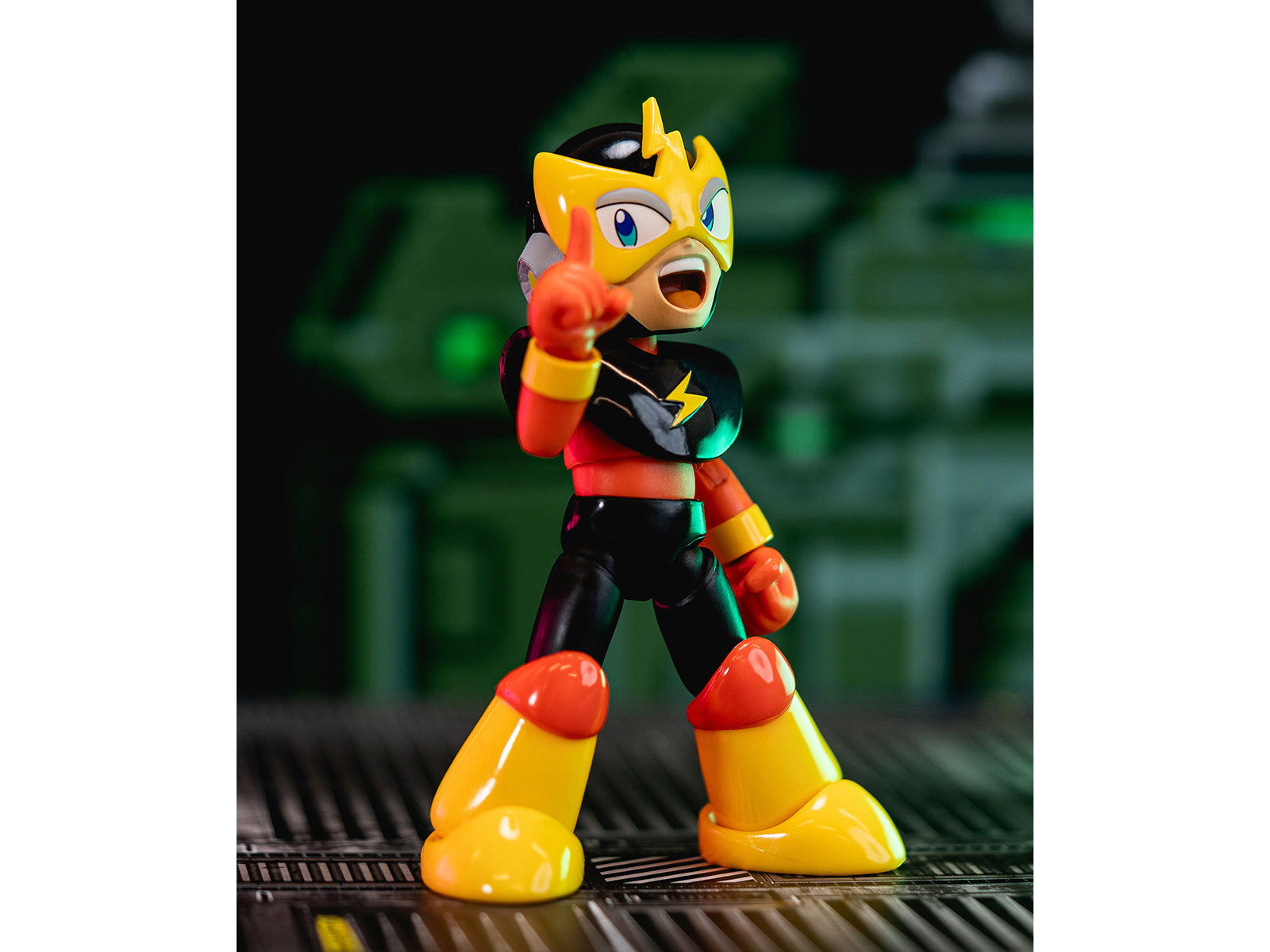 Elec Man 4.5" Moveable Figure with Accessories and Alternate Head and Hands "Mega Man" (1987) Video Game Model by Jada - image 5