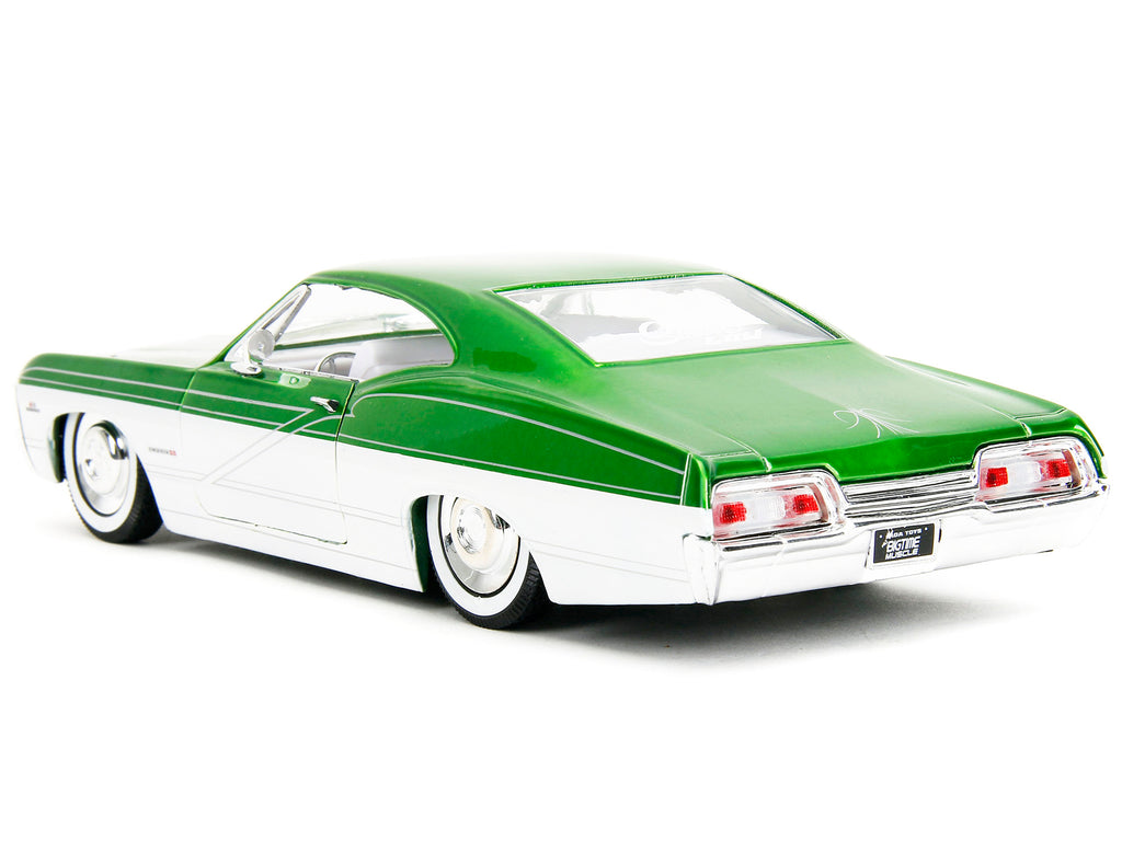 1967 Chevrolet Impala SS Green Metallic and White with White Interior "Bigtime Muscle" Series 1/24 Diecast Model Car by Jada - image 5