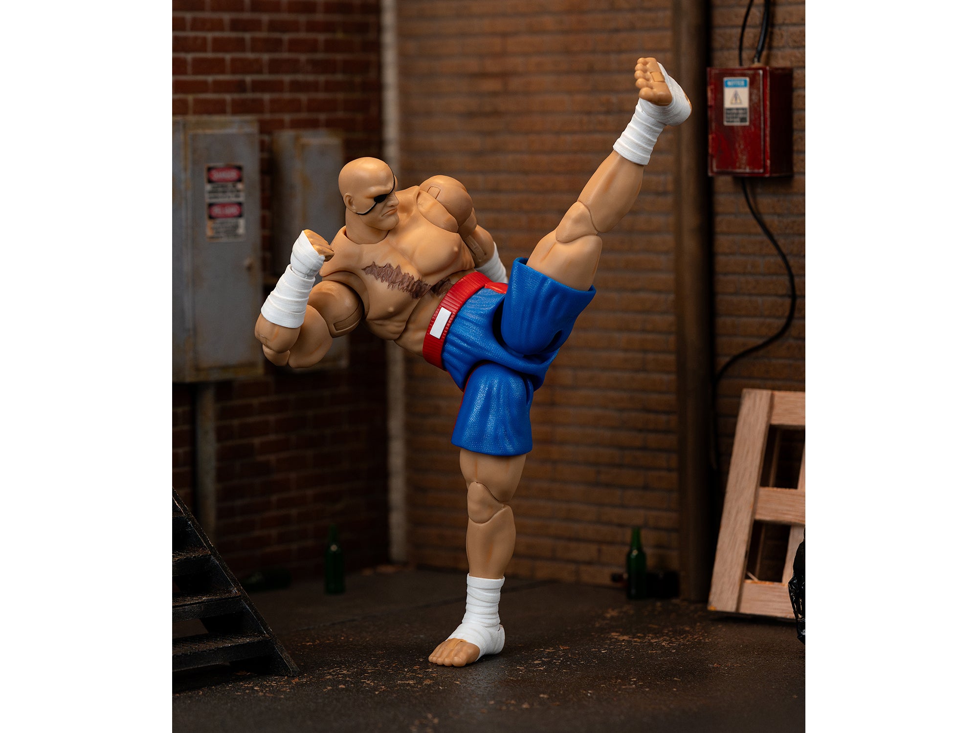 Sagat 7.5" Moveable Figure with Accessories and Alternate Head and Hands "Ultra Street Fighter II: The Final Challengers" (2017) Video Game Model by Jada - image 4