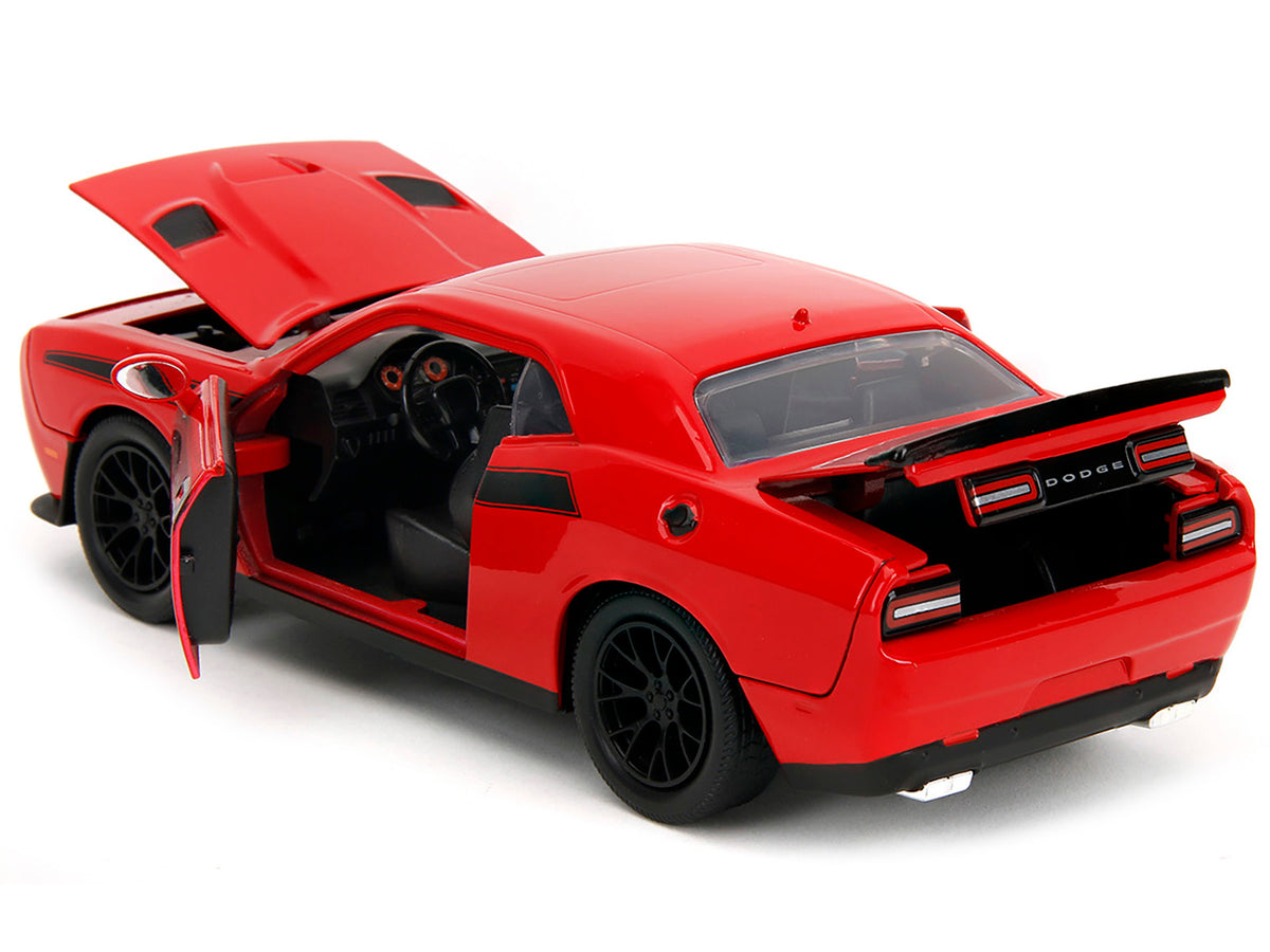 2015 Dodge Challenger Red with Black Stripes and Glenn Diecast Figure "The Walking Dead" (2010-2022) TV Series "Hollywood Rides" Series 1/24 Diecast Model Car by Jada - image 4