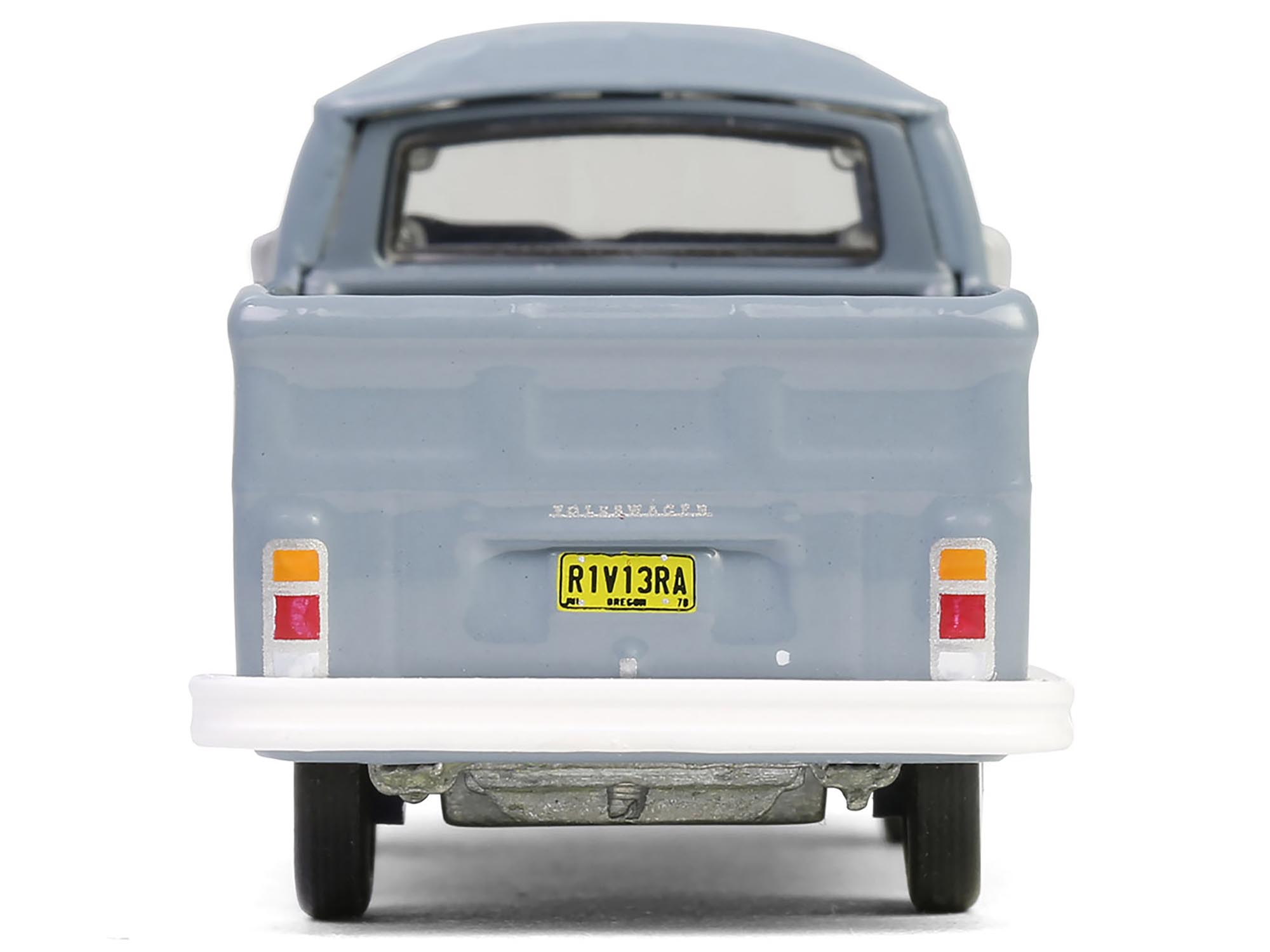 1978 Volkswagen Type 2 Double Cab Pickup Truck "Volkswagen Service" Gray "Club Vee-Dub" Series 20 1/64 Diecast Model Car by Greenlight - image 4