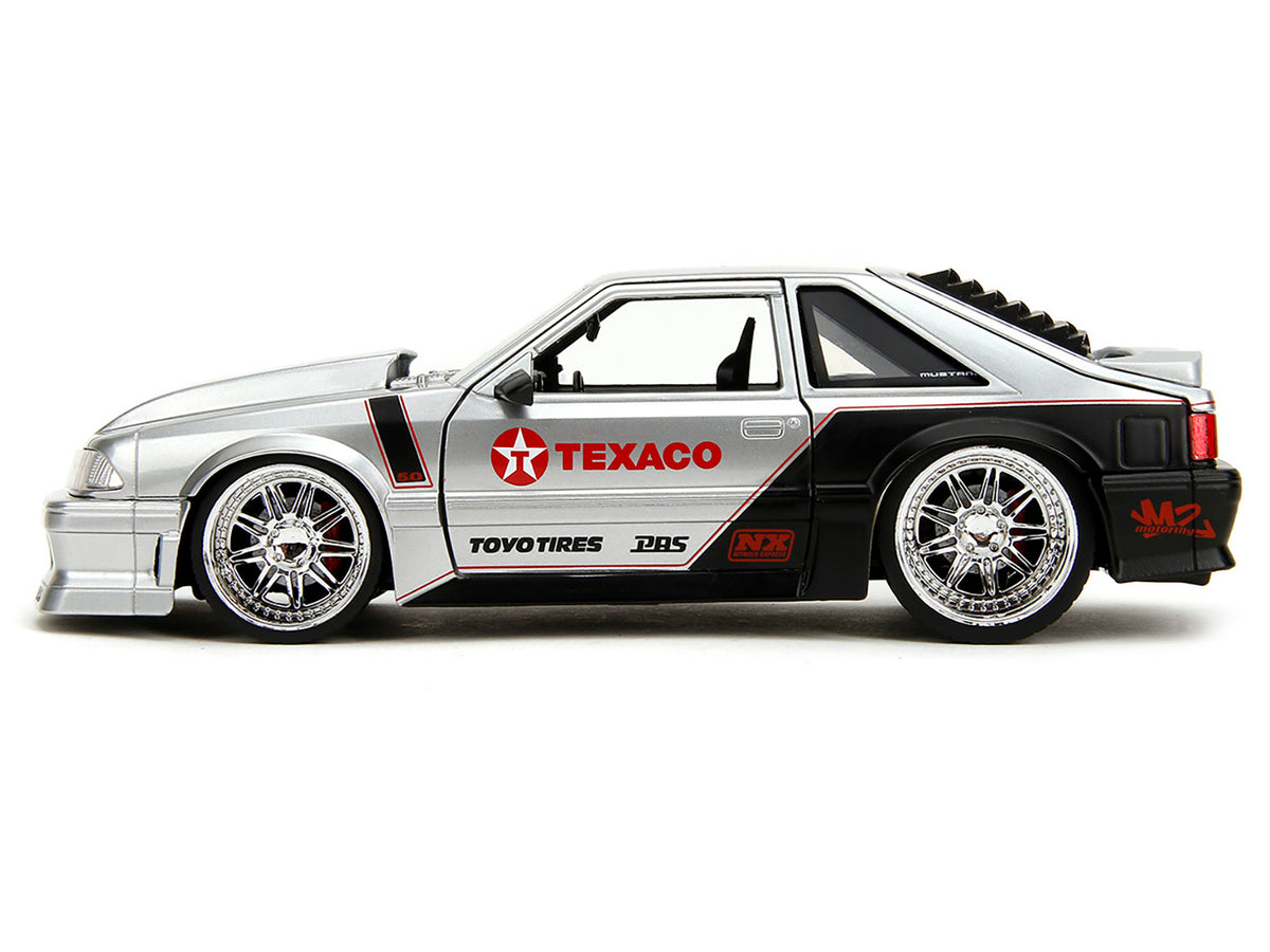 1989 Ford Mustang GT "Texaco" Silver Metallic and Matt Black "Bigtime Muscle" Series 1/24 Diecast Model Car by Jada - image 3