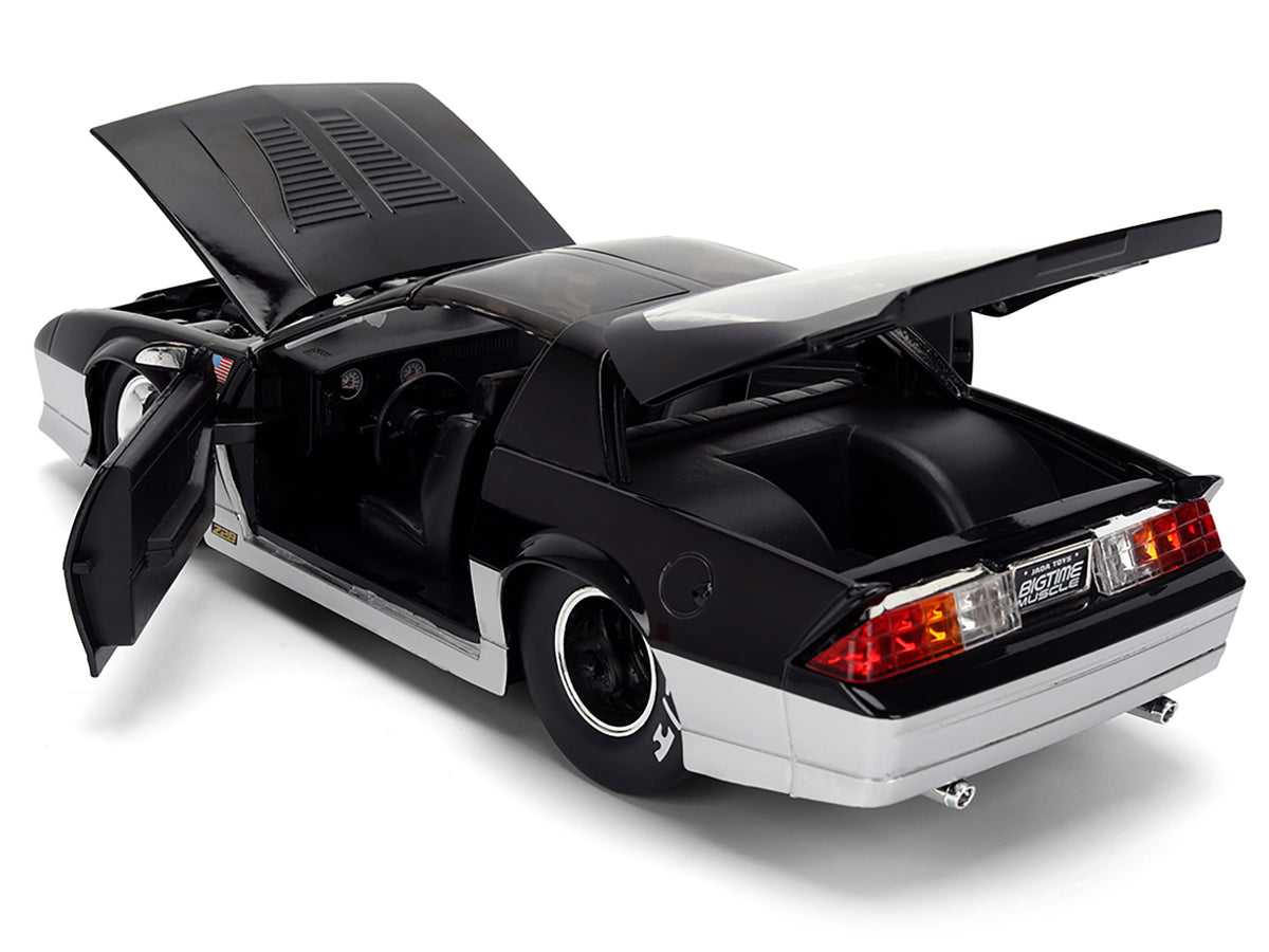 1985 Chevrolet Camaro Z28 "Mickey Thompson" Black and Silver Metallic "Bigtime Muscle" Series 1/24 Diecast Model Car by Jada - image 4