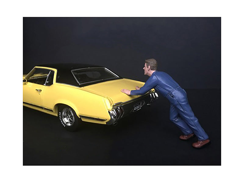 Mechanic Darwin Pushing a Car Figurine for 1/24 Scale Models by American Diorama - image 3