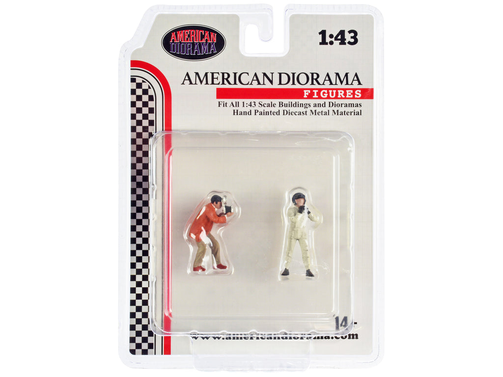 "Race Day" Two Diecast Figures Set 2 for 1/43 Scale Models by American Diorama - image 3