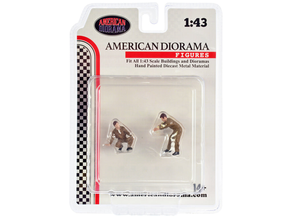 "Race Day" Two Diecast Figures Set 5 for 1/43 Scale Models by American Diorama - image 3