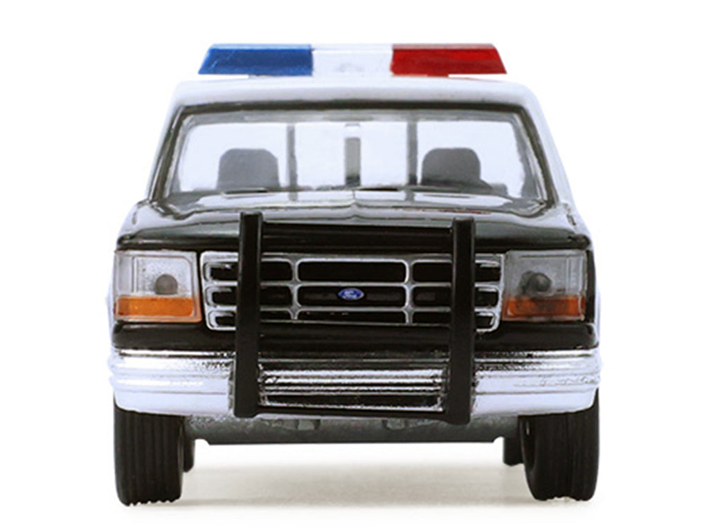 1996 Ford F-250 Pickup Truck "California Highway Patrol" Black and White "Hot Pursuit" Series 48 1/64 Diecast Model Car by Greenlight - image 5