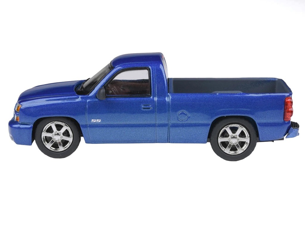 2006 Chevrolet Silverado 'Cateye' Pickup Truck Ming Blue Metallic 1/64 Diecast Model Car by Paragon Models - image 2