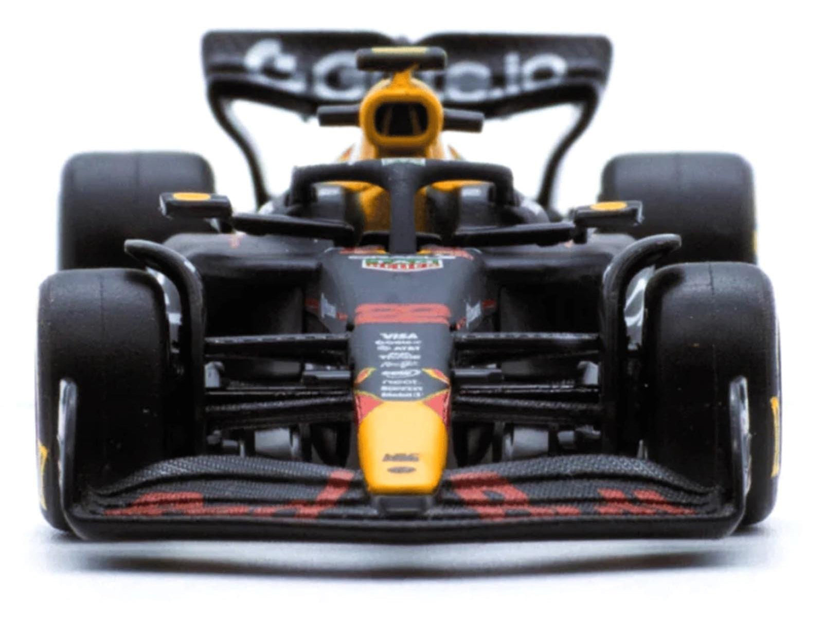 Red Bull Racing RB21 #22 Yuki Tsunoda Formula One F1 World Championship (2025) "Formula Racing" Series 1/64 Diecast Model Car by Bburago