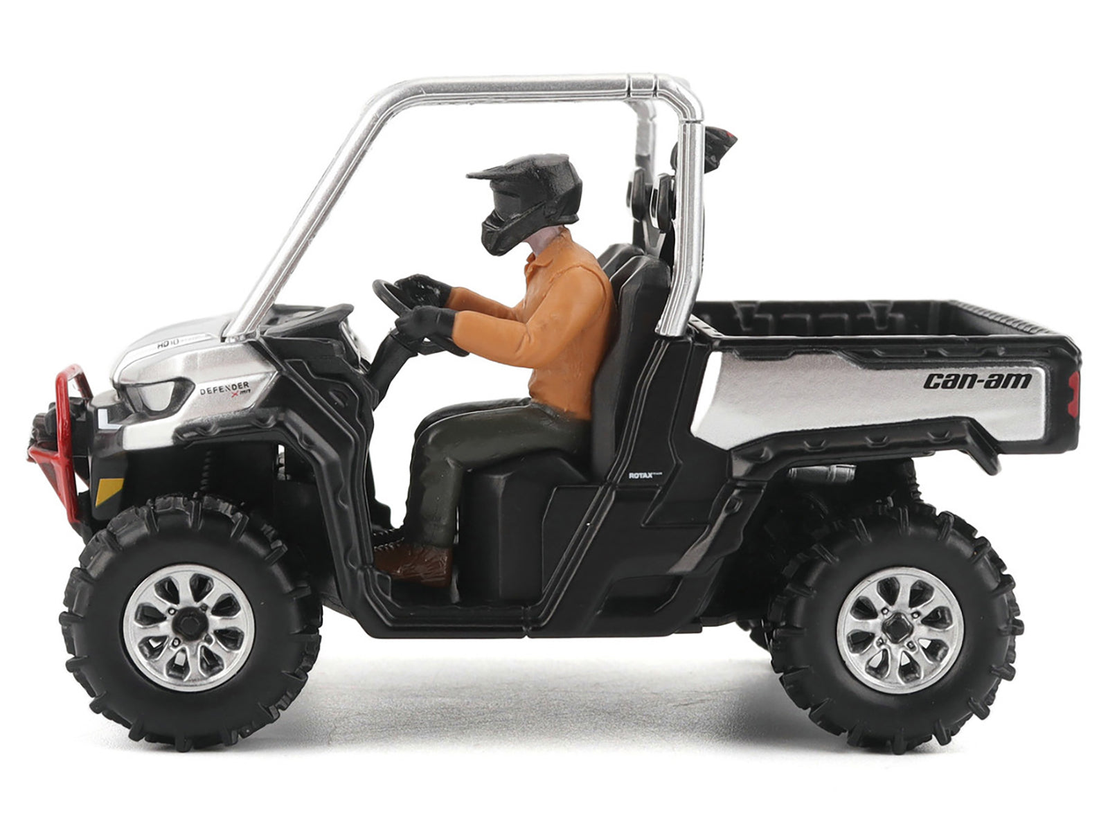 Can-Am Defender XMR Silver Metallic and Black with Driver Figure 1/32 Diecast Model by BRP Models - image 2